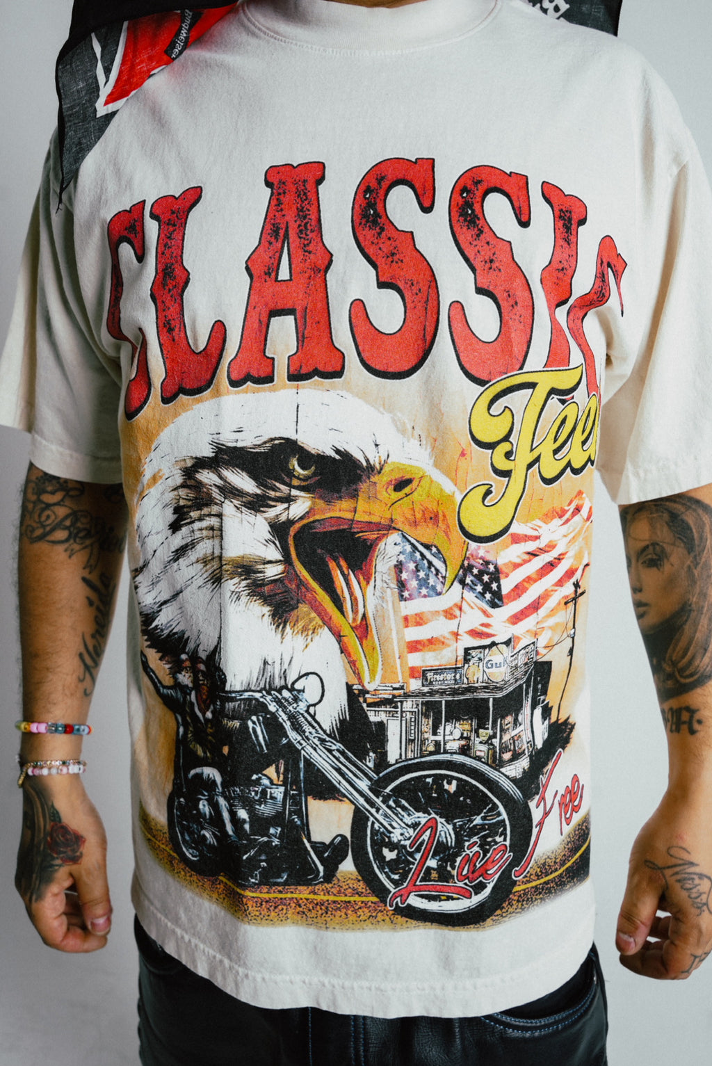 Live Free Tee (OFF-WHITE)