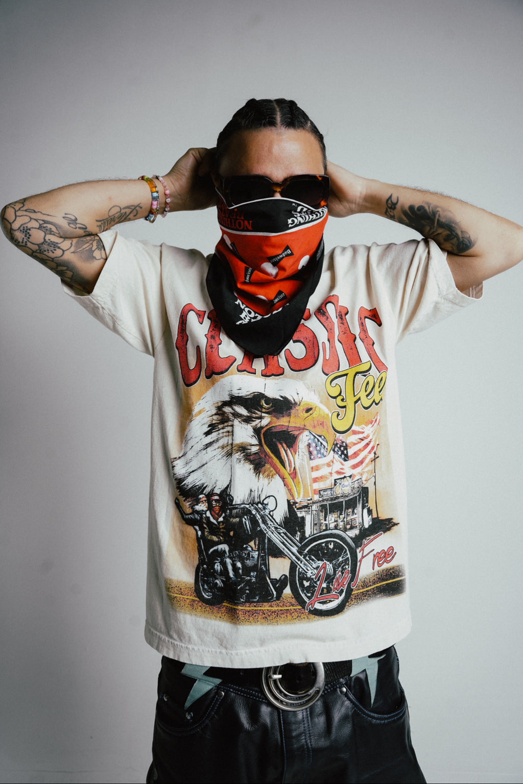 Live Free Tee (OFF-WHITE)